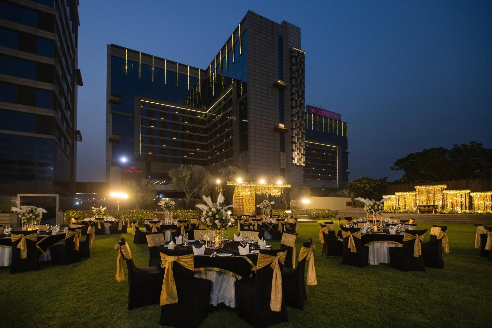 Crowne Plaza Greater Noida, An Ihg Hotel Exterior photo